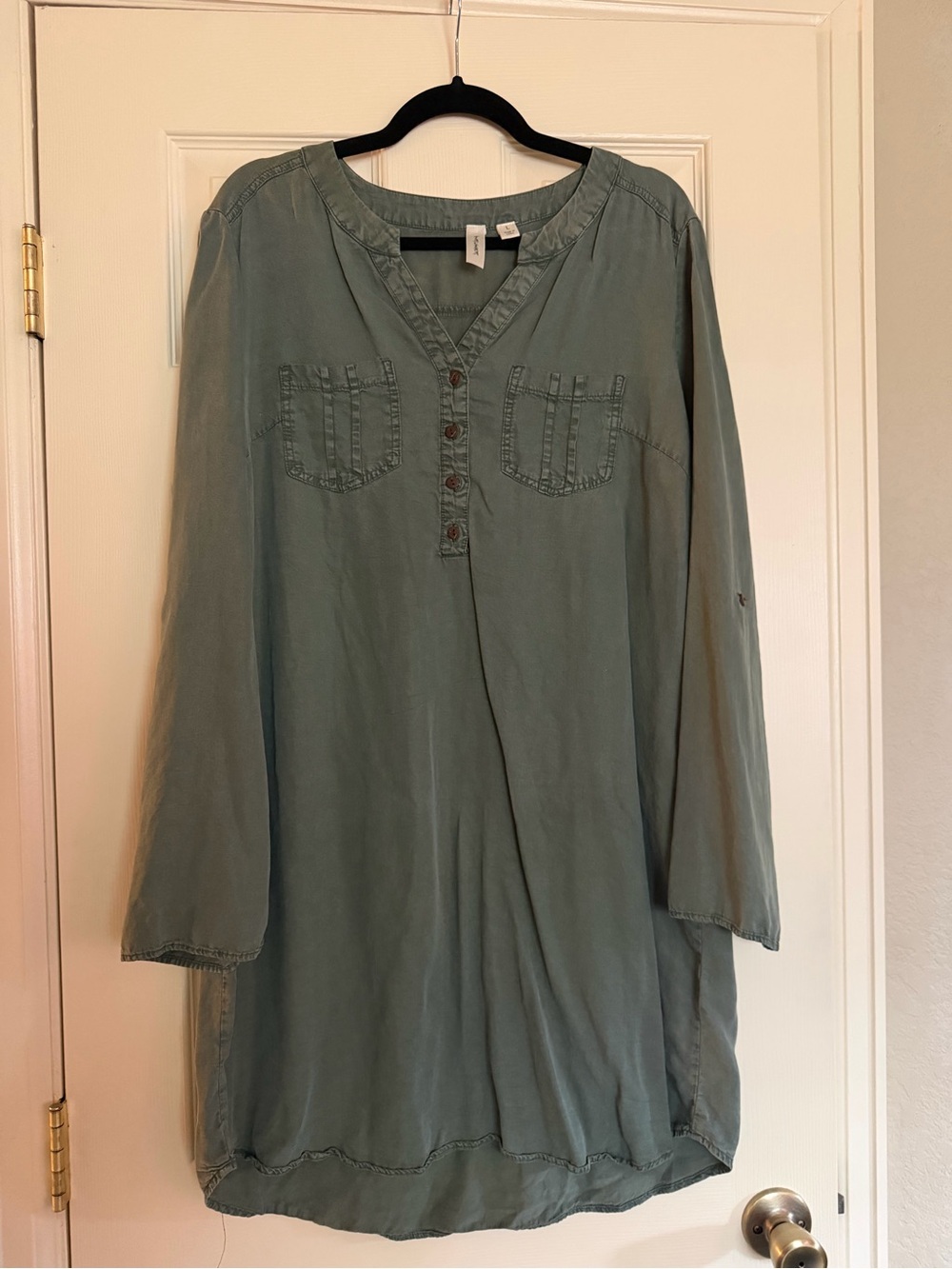 Long Sleeve Green Dress